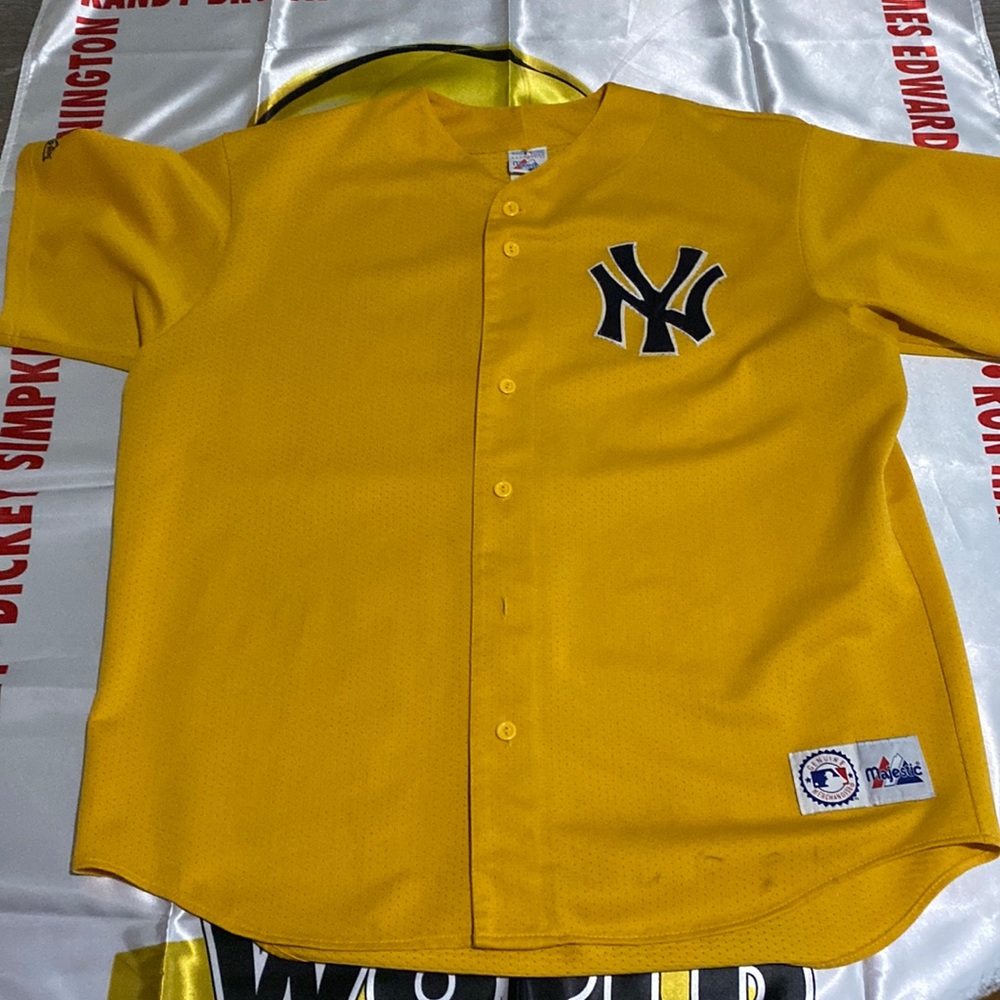 Yellow New York Yankees jersey